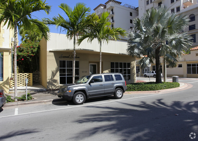 183 Madeira Ave, Coral Gables, FL for rent - Building Photo - Image 2 of 7