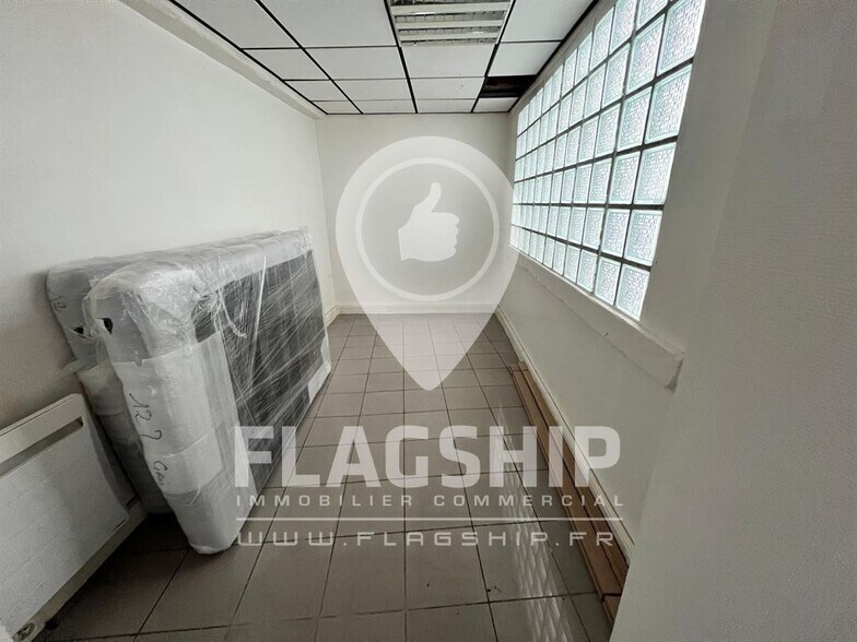 Retail in Saint-Mandé for sale - Interior Photo - Image 3 of 5
