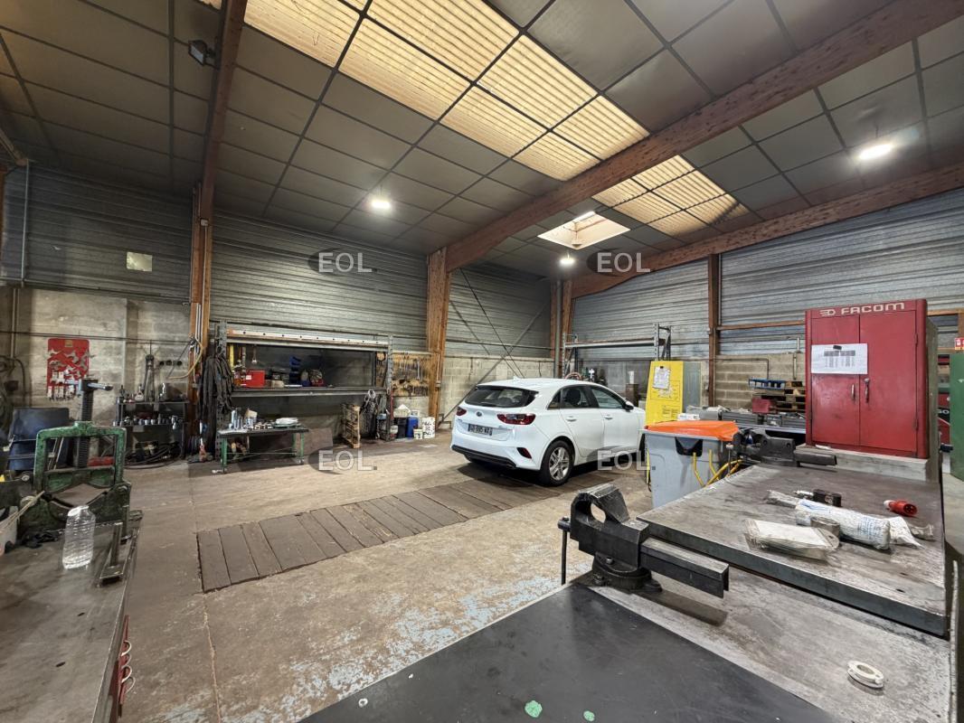 Light Industrial in Le Plessis-Pâté for sale Interior Photo- Image 1 of 7