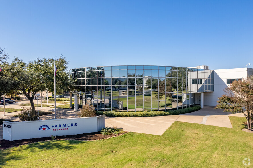 15700 Long Vista Dr, Austin, TX for rent - Building Photo - Image 1 of 5