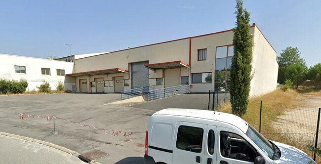 Location Entrepôt 1 460 m²
