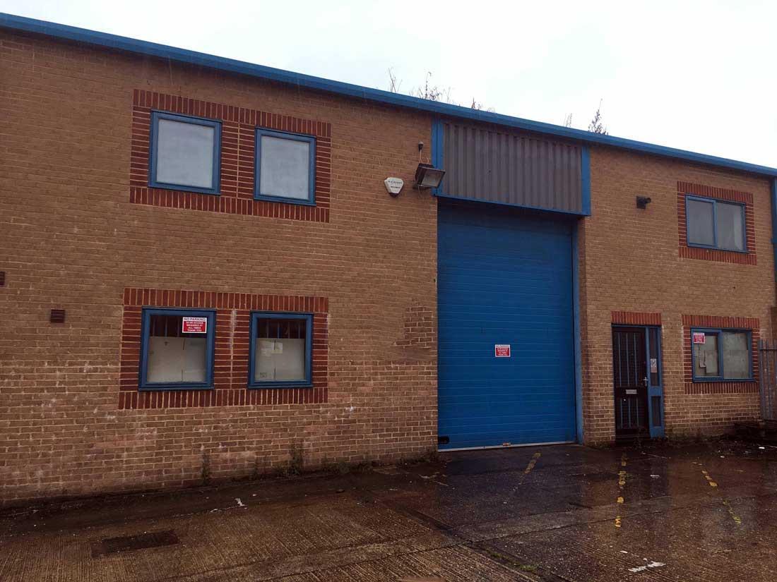 19-21 Banstead Rd, Blandford Forum to rent Building Photo- Image 1 of 2