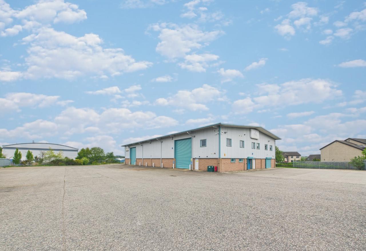 Lawson Dr, Dyce to rent Building Photo- Image 1 of 10