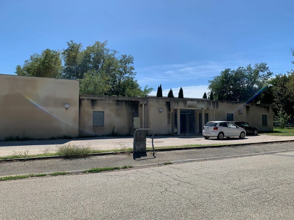 Office in Avignon for sale Building Photo- Image 1 of 13