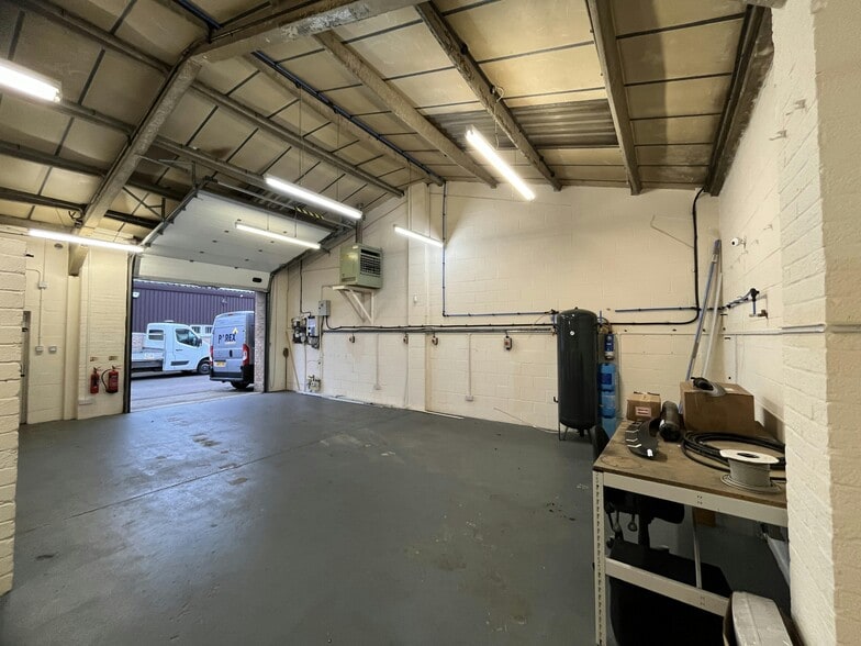 Bicester Rd, Aylesbury for sale - Building Photo - Image 3 of 16