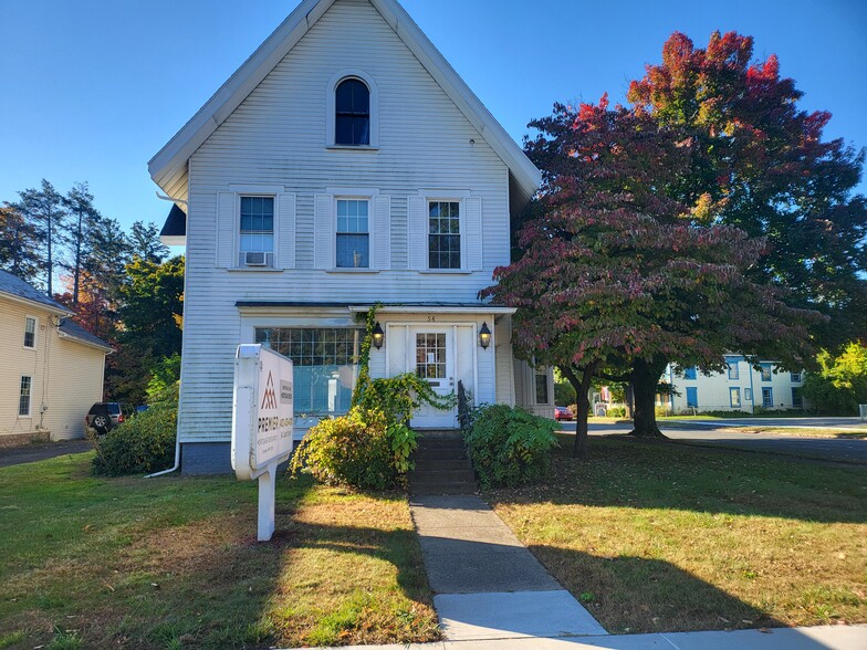 54 Court St, Westfield, MA for sale - Building Photo - Image 3 of 17