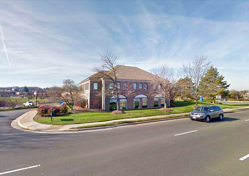 7800-7818 Sudley Rd, Manassas, VA for rent - Building Photo - Image 1 of 8