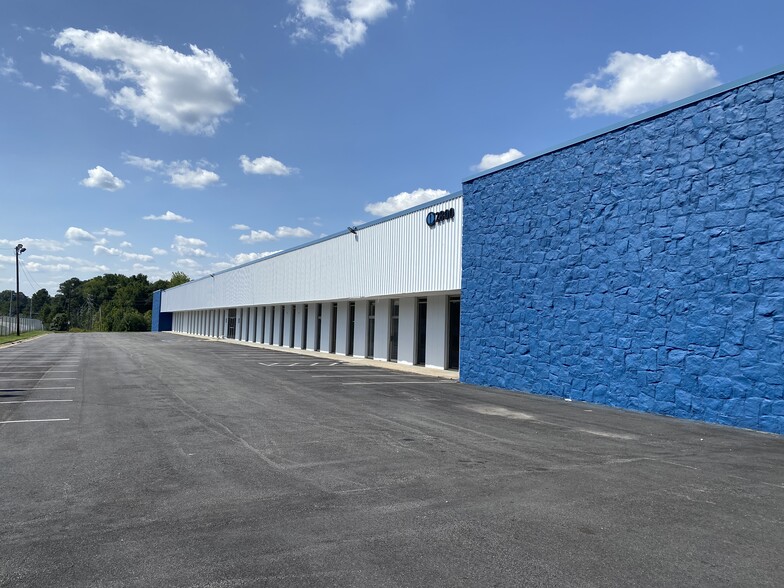 2800 Lithonia Industrial Blvd, Lithonia, GA for rent - Building Photo - Image 1 of 12