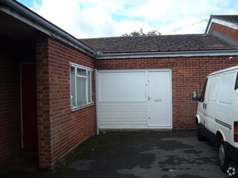 Bondfield Ave, Northampton for sale - Building Photo - Image 1 of 1