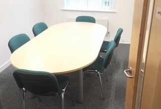 2 Scarlow St, Port Glasgow to rent Interior Photo- Image 2 of 7