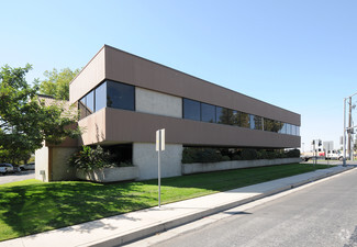 More details for 2000 Oak St, Bakersfield, CA - Office for Rent