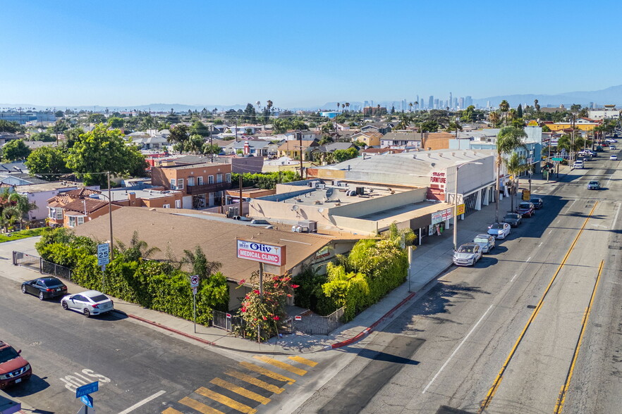 7721-7723 Pacific Blvd, Huntington Park, CA for sale - Building Photo - Image 3 of 8