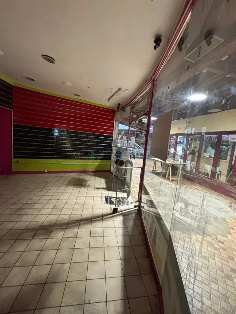 Location Commerce 25 m² - Photo 1