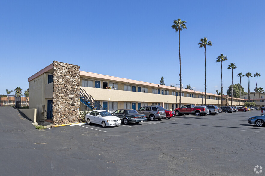 655 W San Ysidro Blvd, San Ysidro, CA for sale - Primary Photo - Image 1 of 1