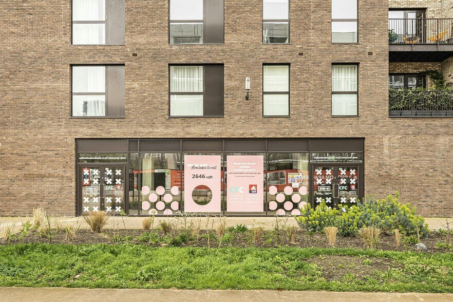 19 Waterden Rd, London to rent - Building Photo - Image 3 of 8