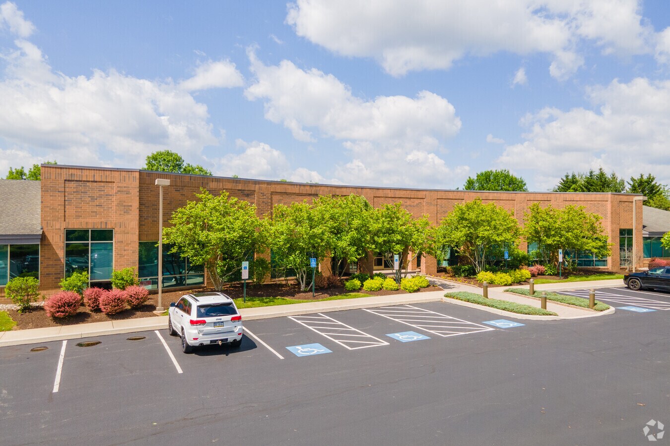 100 Campbell Blvd, Exton, PA 19341 Office/Medical for Lease UK