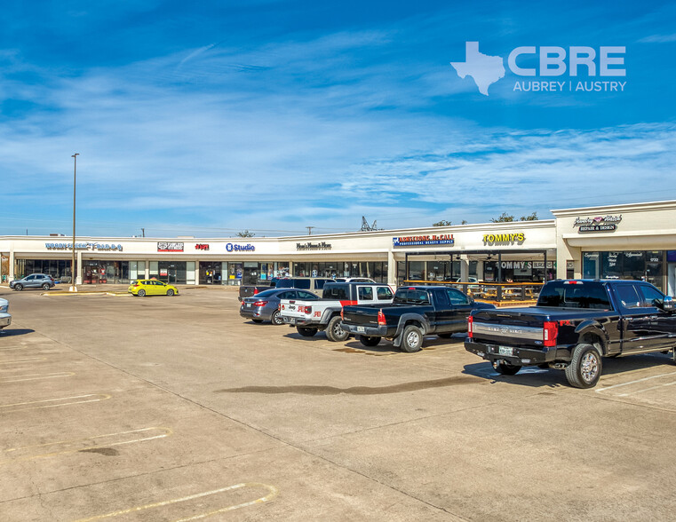 1700-1760 Mall Cir, Fort Worth, TX for sale - Building Photo - Image 1 of 1