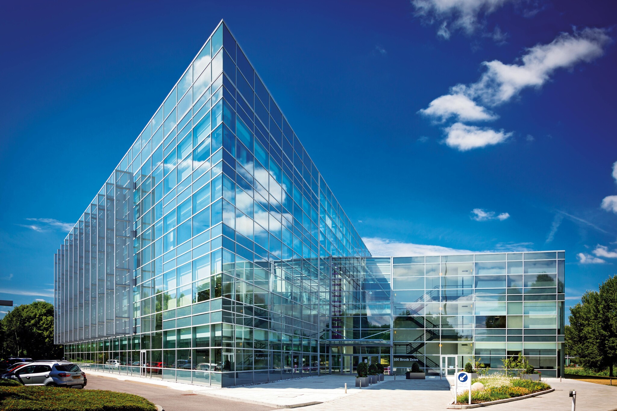 100 Brook Dr, Reading to rent Building Photo- Image 1 of 2