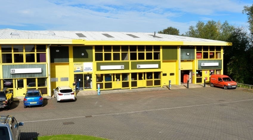 Enterprise Way, Cheltenham to rent - Building Photo - Image 3 of 4