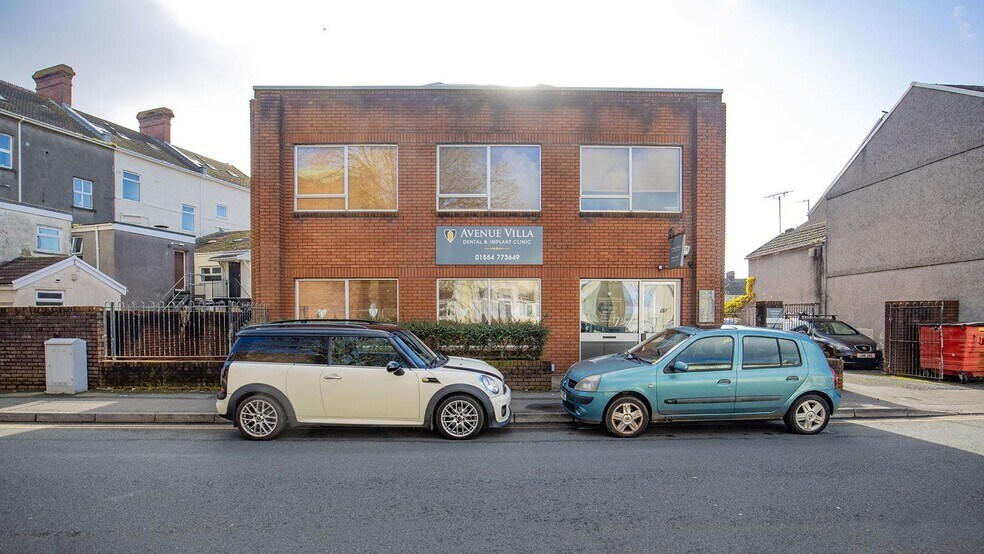 Queen Victoria Rd, Llanelli for sale - Primary Photo - Image 1 of 1
