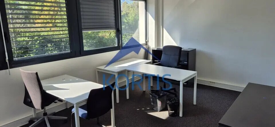 Office in Saint-Priest for sale Building Photo- Image 1 of 21