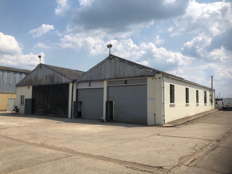 Severnside Park, Epney portfolio of 3 properties for sale on LoopNet.co.uk - Building Photo - Image 3 of 22