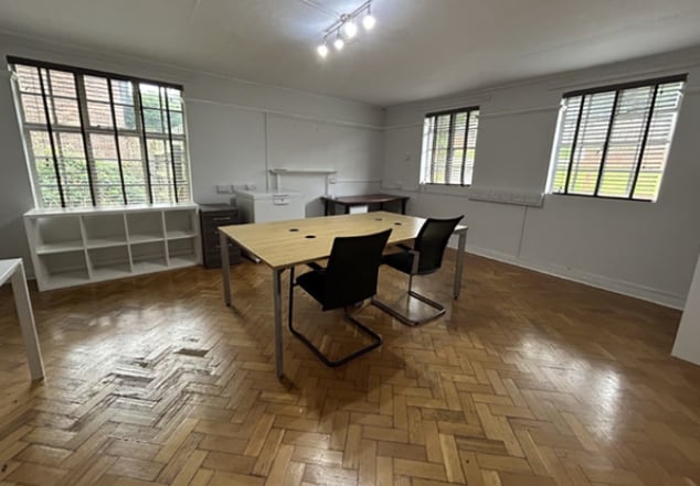 Radlett Village Institute, Watling St, Radlett to rent - Interior Photo - Image 3 of 3