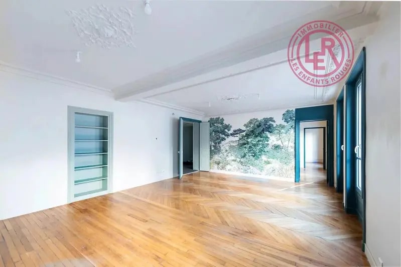 Office in Paris for sale - Interior Photo - Image 3 of 9