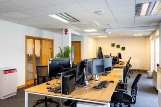 15 Church St, Belfast to rent Interior Photo- Image 1 of 8