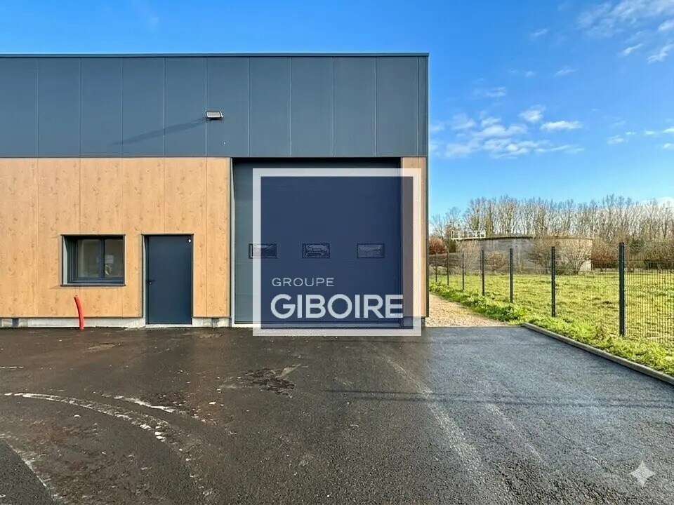 Location Entrepôt 200 m² - Photo 1