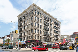 66 Graham Ave, Brooklyn, NY for rent Primary Photo- Image 1 of 5