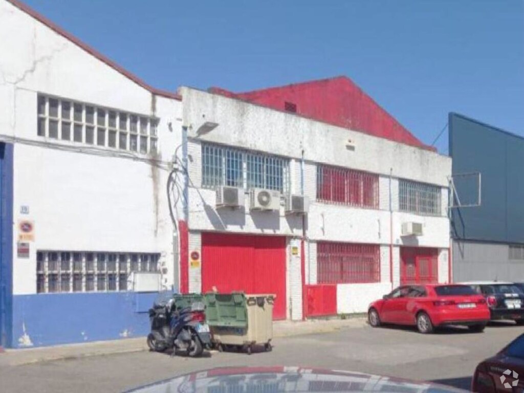 Industrial in Talavera de la Reina, Toledo for sale Primary Photo- Image 1 of 3