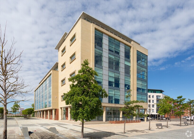 Wellington St, Hull for sale - Building Photo - Image 1 of 1