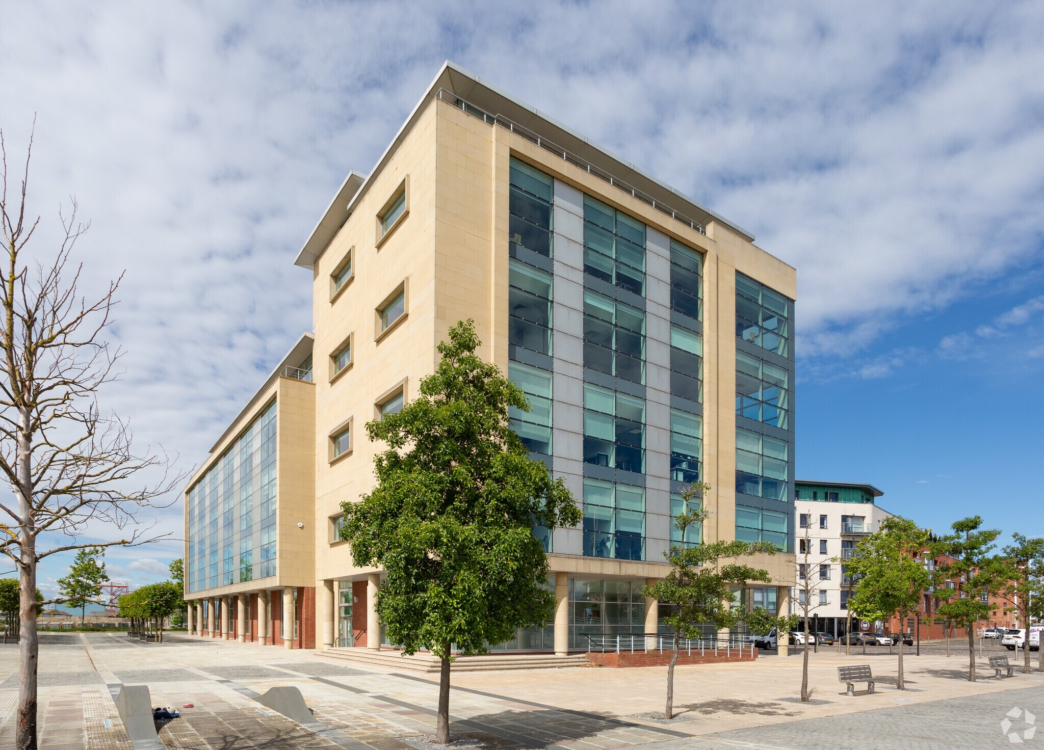 Wellington St, Hull for sale Building Photo- Image 1 of 1