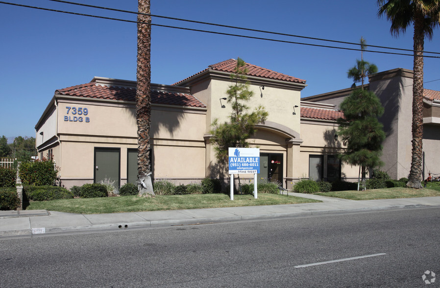 7359 Indiana Ave, Riverside, CA for sale - Primary Photo - Image 1 of 2