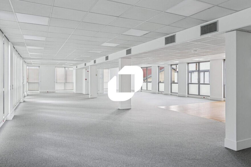 Office in Montreuil to rent - Interior Photo - Image 3 of 14