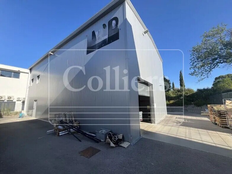Light Industrial in Roquevaire to rent - Building Photo - Image 2 of 9