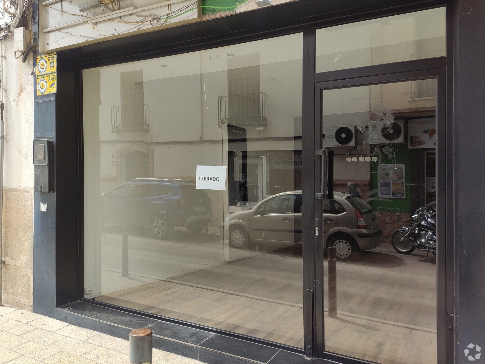 Retail in Quintanar de la Orden, Toledo to rent Interior Photo- Image 1 of 2