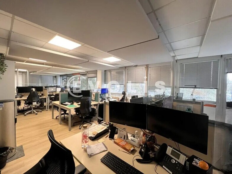 Office in Bruges to rent - Interior Photo - Image 2 of 5