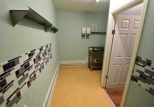 8 High St, Bideford to rent Interior Photo- Image 2 of 2