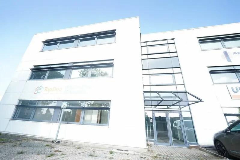 81-83 Rue Elisée Reclus, Décines-Charpieu to rent - Building Photo - Image 1 of 26
