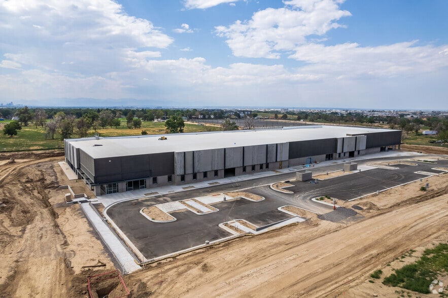 2251 N Revere St, Aurora, CO to rent - Building Photo - Image 3 of 15