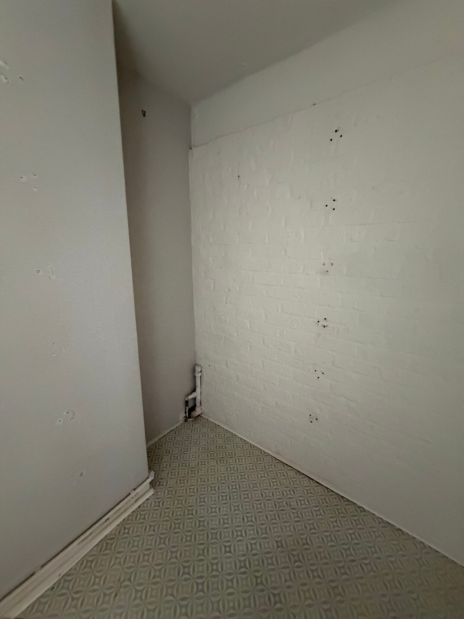Mill St, Macclesfield to rent Interior Photo- Image 1 of 5