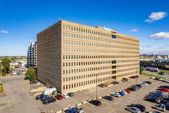 100 Boul Alexis-Nihon, Montréal, QC for rent Primary Photo- Image 1 of 13