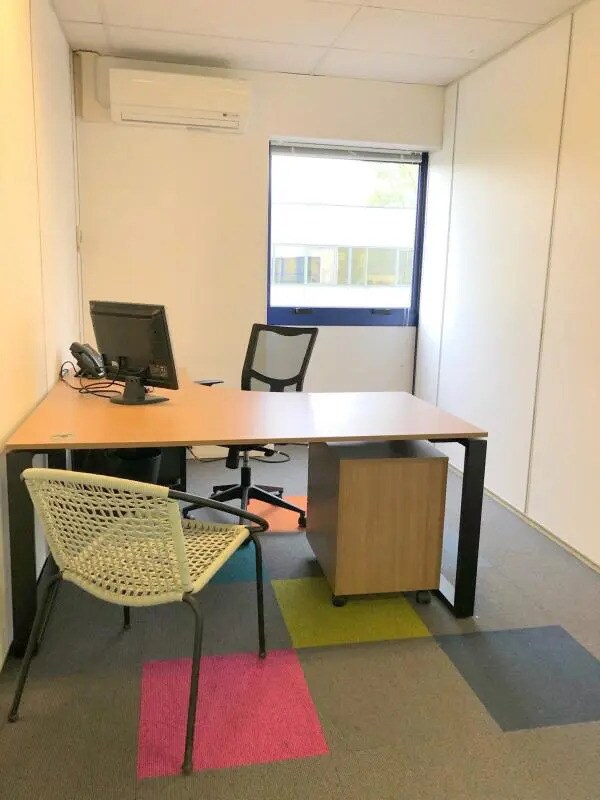 Location Bureaux 13 m² - Photo 1