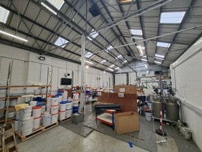 57 Days Rd, Bristol to rent Interior Photo- Image 2 of 3