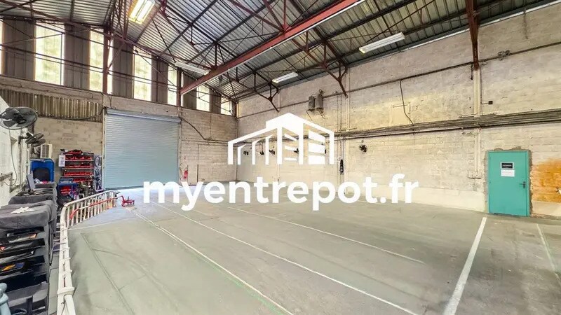 Industrial in Marseille to rent - Interior Photo - Image 3 of 6