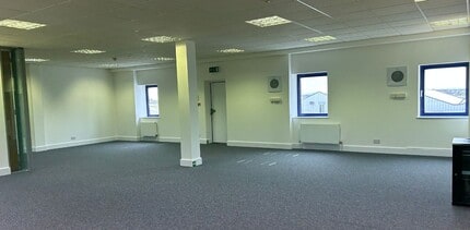 10 Bankhead Cswy S, Edinburgh to rent Interior Photo- Image 1 of 7