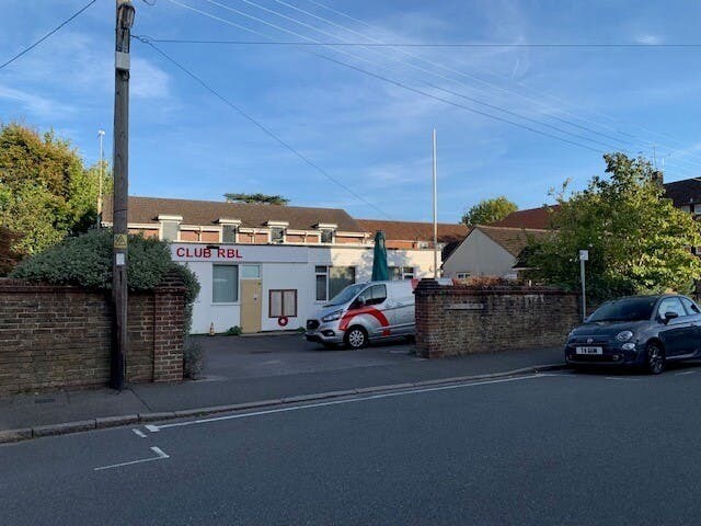 2 Woodsland Rd, Hassocks for sale - Building Photo - Image 1 of 1