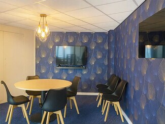 More details for 4 Rue D'Orleans, Saint-Cloud - Office to Rent